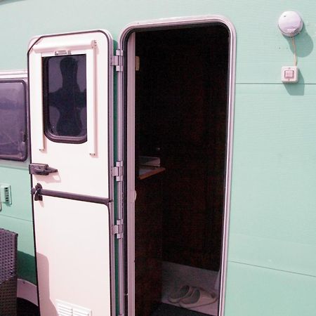千代丸コンテナハウス Hotel Uwajima Exterior photo